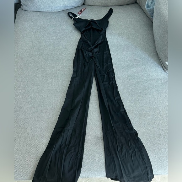 TikTok Viral athleisure jumpsuit - Picture 2 of 3